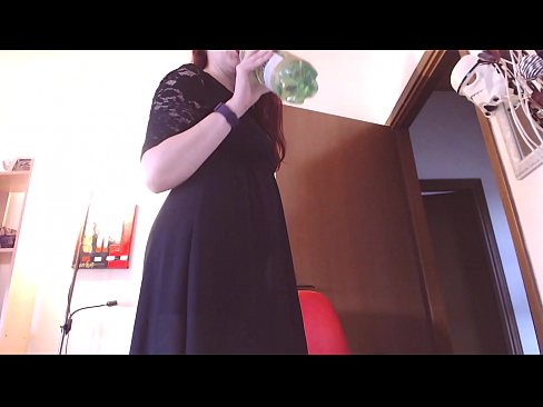 ❤️ Pakļāvīga verdzene, kurai patīk netīras un sulīgas biksītes, ir spiesta masturbēt pēc šī video noskatīšanās! Duršanās video pie porno lv.vanalize.ru