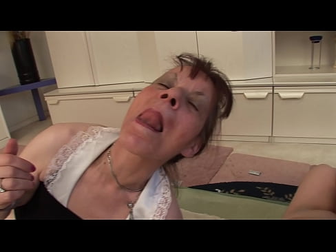 ❤️ Divām vecmāmiņām un vectētiņam ir sekss trijatā Duršanās video pie porno lv.vanalize.ru