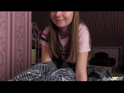 ❤️ Blondīne dziļi sūc savu BFF un saņem spermu mutē Duršanās video pie porno lv.vanalize.ru